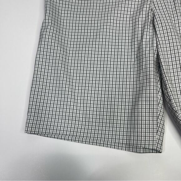 Callaway Men's Check Pattern Golf shorts gray white - 36 - Picture 3 of 10